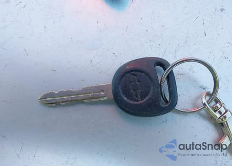 2002 Chevrolet Silverado 1500 Ls z USA, uszkodzony, nr VIN 2GCEC19V721141608